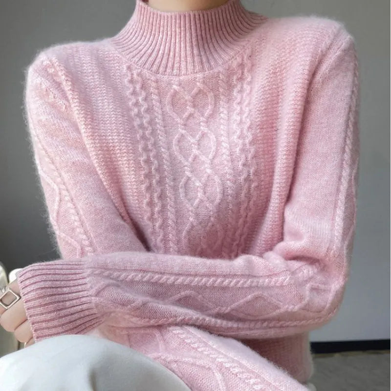 Women’s Elegant Cable-Knit Wool Turtleneck