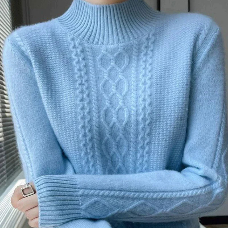 Women’s Elegant Cable-Knit Wool Turtleneck